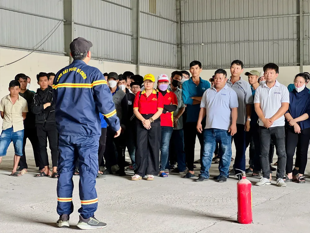 Huấn Luyện Nghiệp Vụ PCCC Cho CBNV Nhà Máy Kim Long Năm 2025